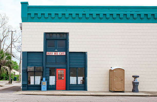 Best Porta potty delivery and setup  in Atchison, KS